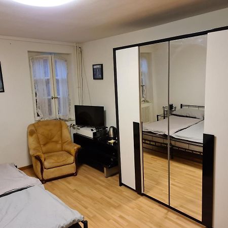 Auberge De Ballens Екстериор снимка