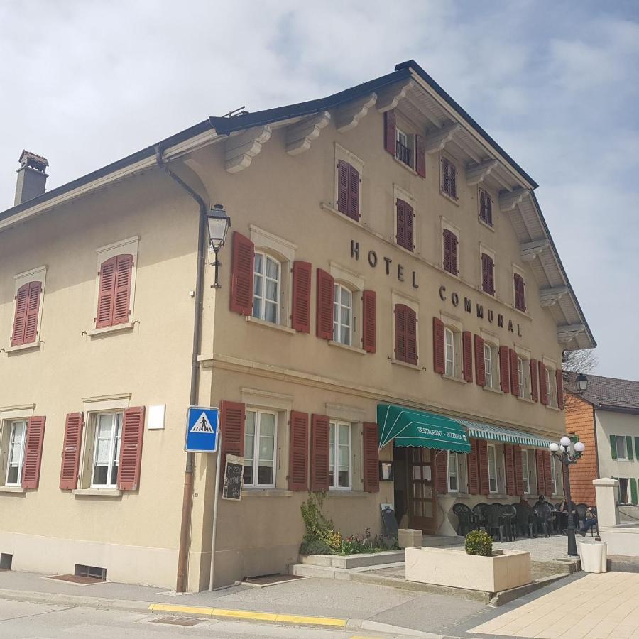 Auberge De Ballens Екстериор снимка