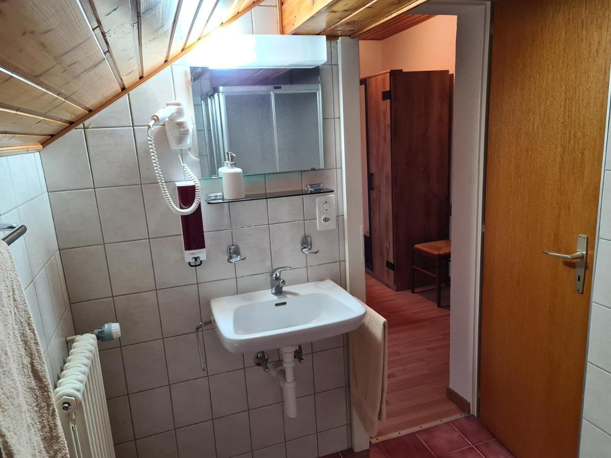 Auberge De Ballens Екстериор снимка