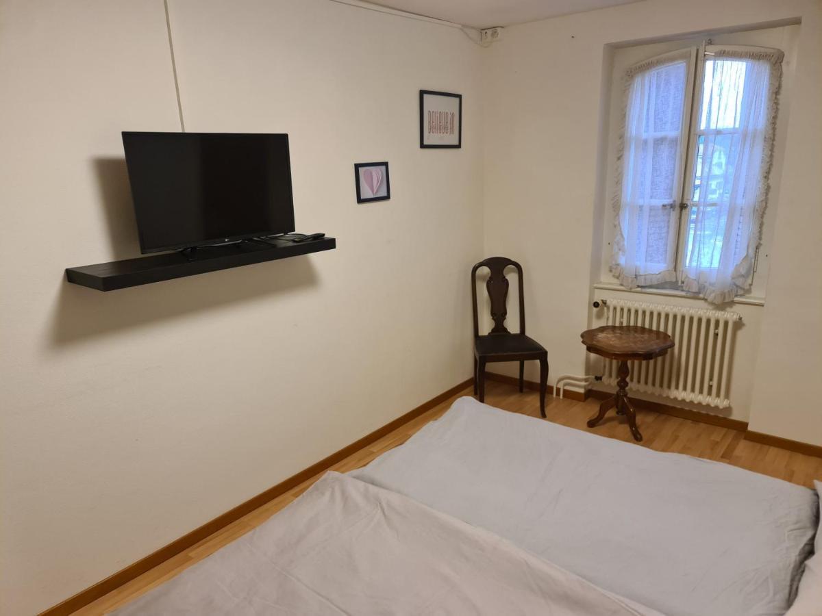 Auberge De Ballens Екстериор снимка